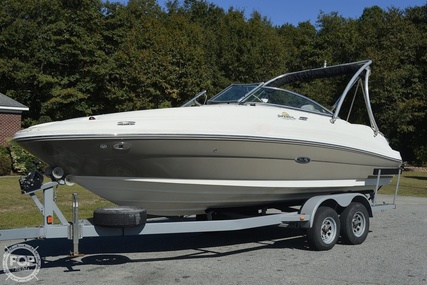 Sea Ray 220 Sundeck for sale in United States of America for $26,000 (£21,855)