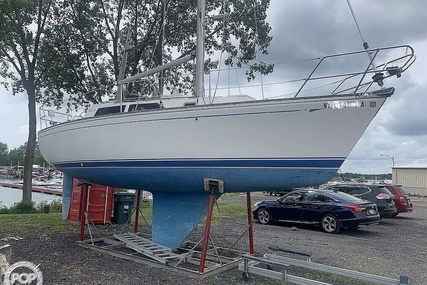 Cal Yachts 28-2 for sale in United States of America for $13,500 (£10,810)
