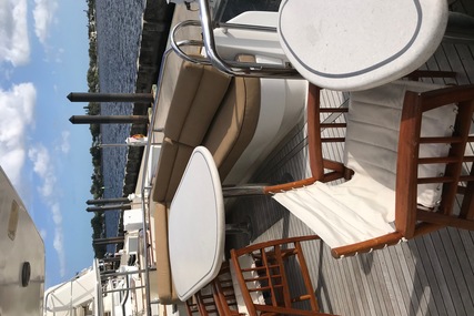 Lazzara Yachts Skylounge for sale in United States of America for $949,000 (£792,868)