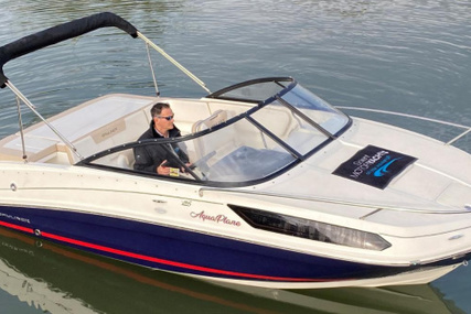 Bayliner VR5 Cuddy Cabin for sale in United Kingdom for £39,950