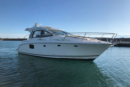Prestige 38 S for sale in France for €149,000 (£127,397)