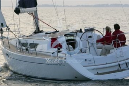Jeanneau Sun Odyssey 36i for sale in Italy for €75,000 (£64,126)