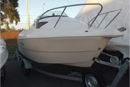 Quicksilver 460 Cruiser for sale in Portugal for €11,900 (£10,175)