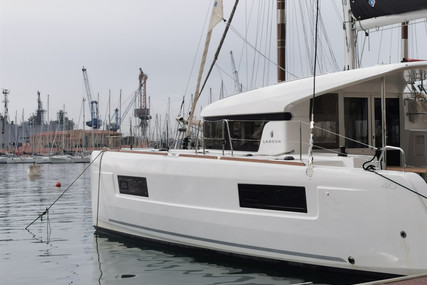 Lagoon 40 for sale in France for €430,000 (£367,656)