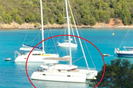 Lagoon 450 S for sale in France for €385,000 (£327,604)