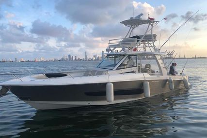 Boston Whaler 420 Outrage for sale in Colombia for $1,050,000 (£835,462)