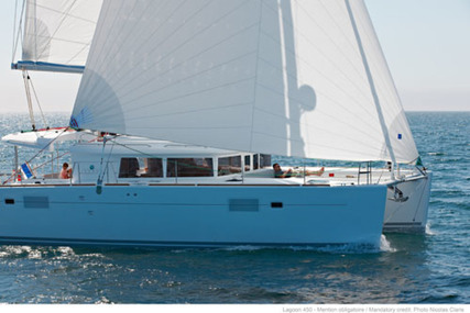 Lagoon 450 for sale in United States of America for $545,000 (£444,684) Lagoon 450 for sale in United States of America for $545,000 (£444,684)