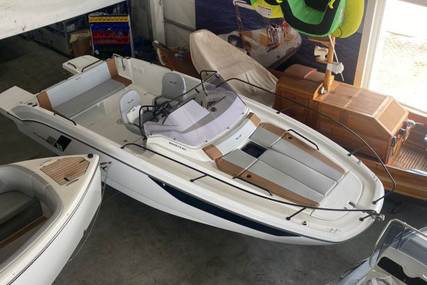 Beneteau Flyer 8 Sundeck for sale in Portugal for €64,260 (£54,540)