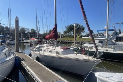 Sabre 34 for sale in United States of America for $25,000 (£18,670)