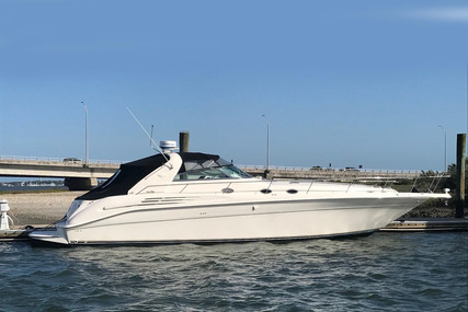 Sea Ray 450 Sundancer for sale in United States of America for $119,900 (£88,002)