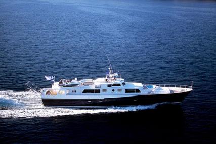 Lurssen 33 for sale in Greece for €950,000 (£803,389)