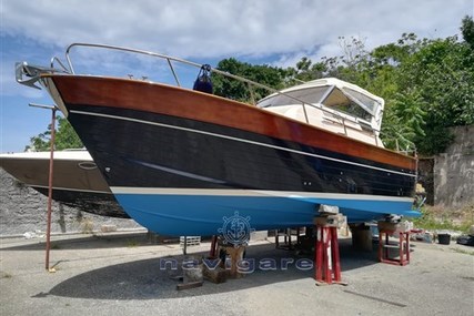 Apreamare Smeraldo 9 Semi cabinato for sale in Italy for €120,000 (£101,679)