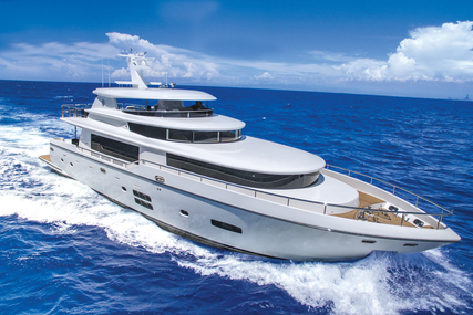 Johnson Flybridge w-Hydraulic Platform for sale in Taiwan for $5,425,000 (£4,502,448)