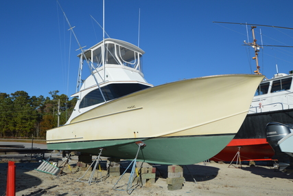 Custom Carolina 37 Briggs Boatworks Convertible for sale in United States of America for $169,000 (£139,059) Custom Carolina 37 Briggs Boatworks Convertible for sale in United States of America for $169,000 (£139,059)