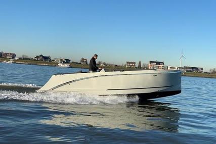 Maxima 740 for sale in United Kingdom for £43,045