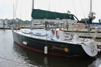 Beneteau First 36.7 for sale in United States of America for $64,500 (£51,934) Beneteau First 36.7 for sale in United States of America for $64,500 (£51,934)