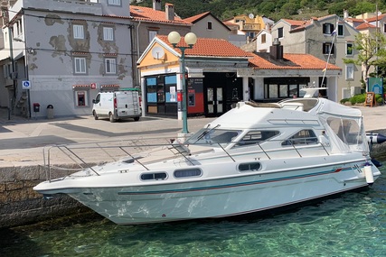Sealine 320 for sale in Croatia for €40,000 (£33,992) Sealine 320 for sale in Croatia for €40,000 (£33,992)