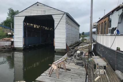 Larson Boathouse for sale in United States of America for $52,000 (£41,638) Larson Boathouse for sale in United States of America for $52,000 (£41,638)