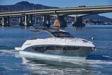 Schaefer 400 Sport for sale in Canada for $468,896 (£299,729)