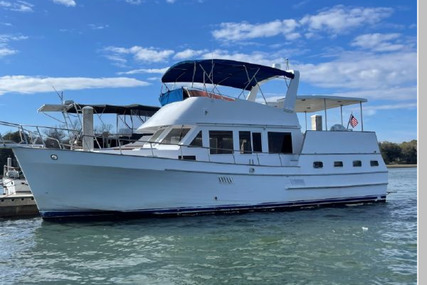 Trader 44 Sundeck for sale in United States of America for $69,900 (£55,618) Trader 44 Sundeck for sale in United States of America for $69,900 (£55,618)