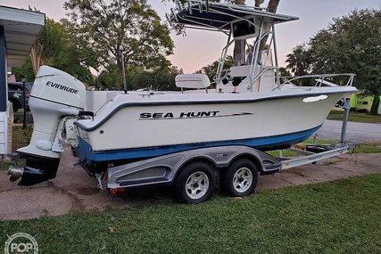 Sea Hunt Triton 220 for sale in United States of America for $30,000 (£23,870) Sea Hunt Triton 220 for sale in United States of America for $30,000 (£23,870)