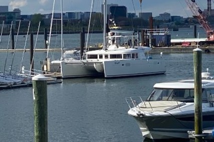Lagoon 450 for sale in United States of America for $565,000 (£461,002) Lagoon 450 for sale in United States of America for $565,000 (£461,002)