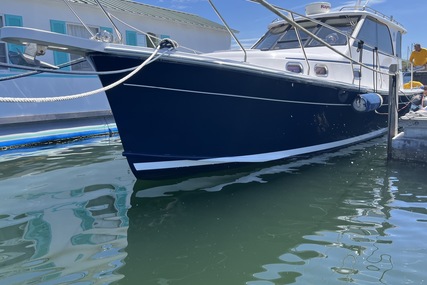 Hunter 32 PILOT for sale in United States of America for $214,000 (£171,355) Hunter 32 PILOT for sale in United States of America for $214,000 (£171,355)
