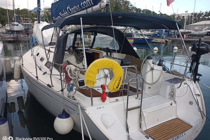 Dufour Yachts 385 for sale in France for €60,000 (£50,872) Dufour Yachts 385 for sale in France for €60,000 (£50,872)