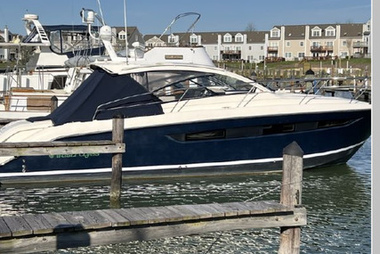 Pursuit 365i for sale in United States of America for $324,900 (£260,370)