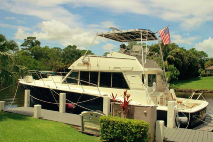 Hatteras for sale in United States of America for $119,999 (£95,996)