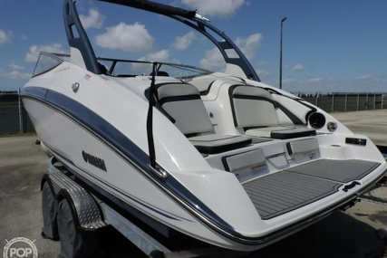 Yamaha 242 S Limited for sale in United States of America for $72,000 (£57,639) Yamaha 242 S Limited for sale in United States of America for $72,000 (£57,639)