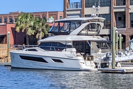 Aquila 44 for sale in United States of America for $895,000 (£720,090) Aquila 44 for sale in United States of America for $895,000 (£720,090)