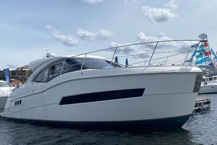Carver Yachts C37 Coupe for sale in United States of America for $459,000 (£363,446) Carver Yachts C37 Coupe for sale in United States of America for $459,000 (£363,446)