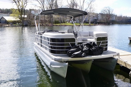 Godfrey Pontoon Sweetwater 2286 SBX for sale in United States of America for $39,900 (£32,556)