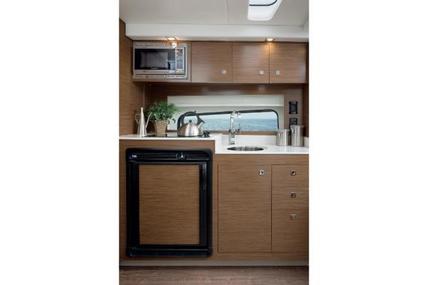 Cruisers Yachts 390 Express Coupe for sale in United States of America for $549,000 (£452,866)