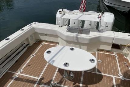 SEAVEE 43 Express for sale in United States of America for $789,000 (£627,790)