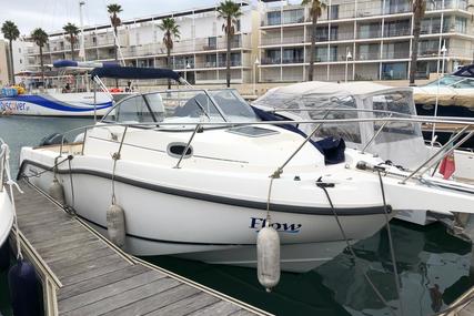 Boston Whaler Conquest 255 for sale in Portugal for €56,000 (£47,163)