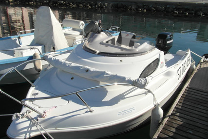 Quicksilver 420 FLAMINGO for sale in France for €6,900 (£5,856) Quicksilver 420 FLAMINGO for sale in France for €6,900 (£5,856)