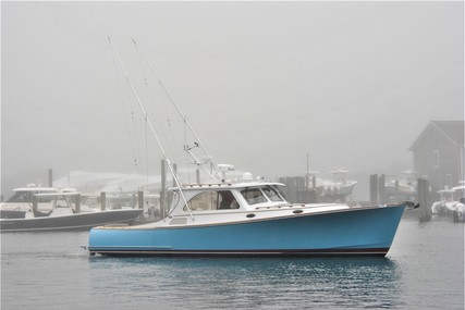 Hinckley Talaria 40 for sale in United States of America for $695,000 (£550,316) Hinckley Talaria 40 for sale in United States of America for $695,000 (£550,316)