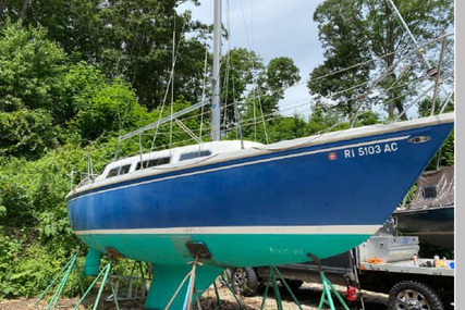 Catalina 27 for sale in United States of America for $3,999 (£3,343) Catalina 27 for sale in United States of America for $3,999 (£3,343)