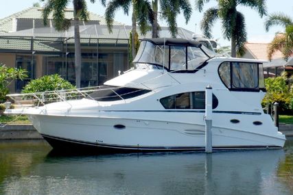 Silverton 352 Motor Yacht for sale in United States of America for $129,900 (£105,990) Silverton 352 Motor Yacht for sale in United States of America for $129,900 (£105,990)