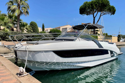 Beneteau Flyer 8.8 Sundeck for sale in France for €103,000 (£89,273)