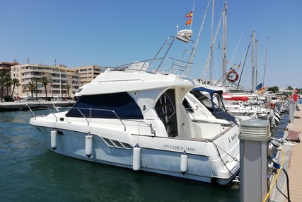 Beneteau Antares 9.80 for sale in Spain for €60,000 (£51,376)