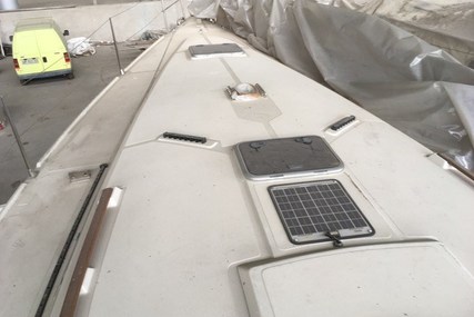 POLITI isola 40 for sale in Italy for €125,000 (£105,709)