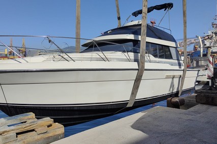 Silverton 34 for sale in Italy for €27,000 (£22,782) Silverton 34 for sale in Italy for €27,000 (£22,782)