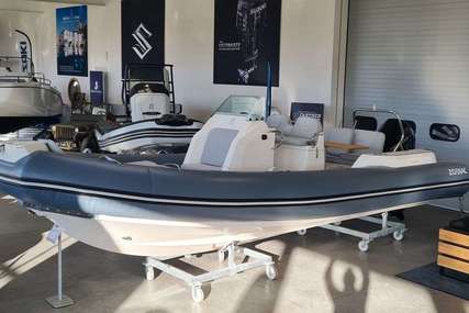 Zodiac MEDLINE 750 for sale in France for €89,800 (£75,933)