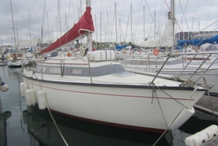 Dufour Yachts 2800 for sale in France for €6,000 (£5,071) Dufour Yachts 2800 for sale in France for €6,000 (£5,071)