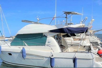 Jeanneau Merry Fisher 925 for sale in France for €57,000 (£48,166)