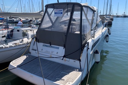 Jeanneau Leader 30 for sale in France for €162,000 (£136,984)