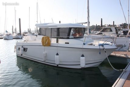 Jeanneau Merry Fisher 875 for sale in France for €89,900 (£80,226)